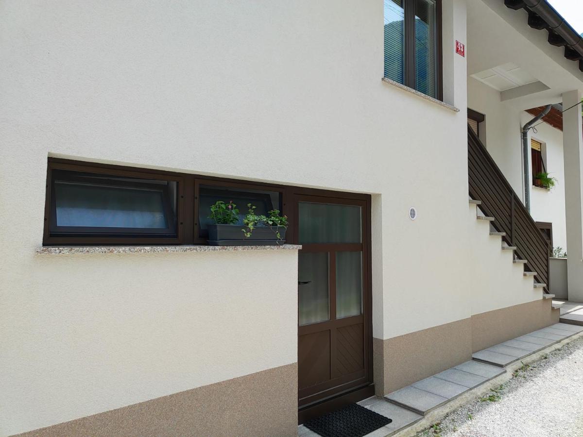 Studio Hisa Spuntar โบเว็ก ภายนอก รูปภาพ